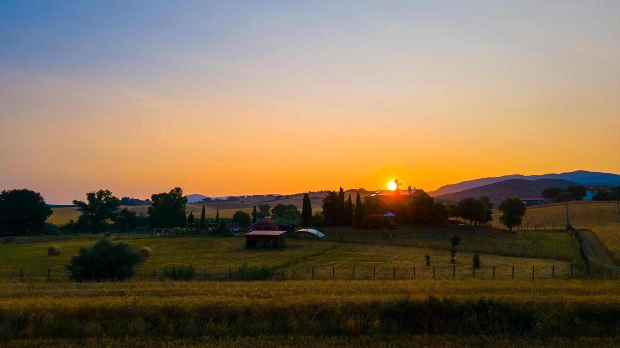 Bed And Breakfast Casale Del Sole Кастеллина-Мариттима Экстерьер фото